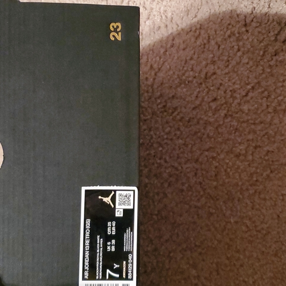 Air Jordan 13 Retro (GS) - Picture 3 of 8